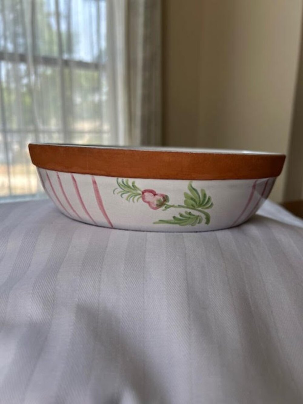 Mesa Italy Hand Painted Fruit Bowl Pink Majolica Style Vintage